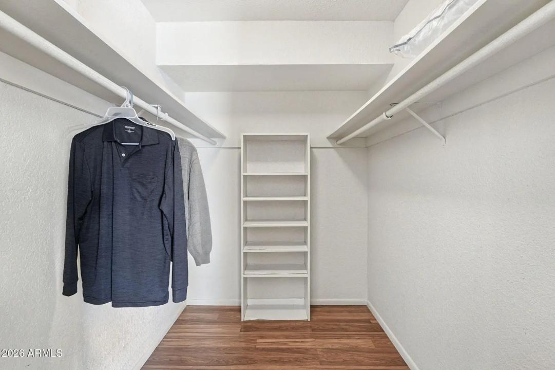 Real Estate Picture 23