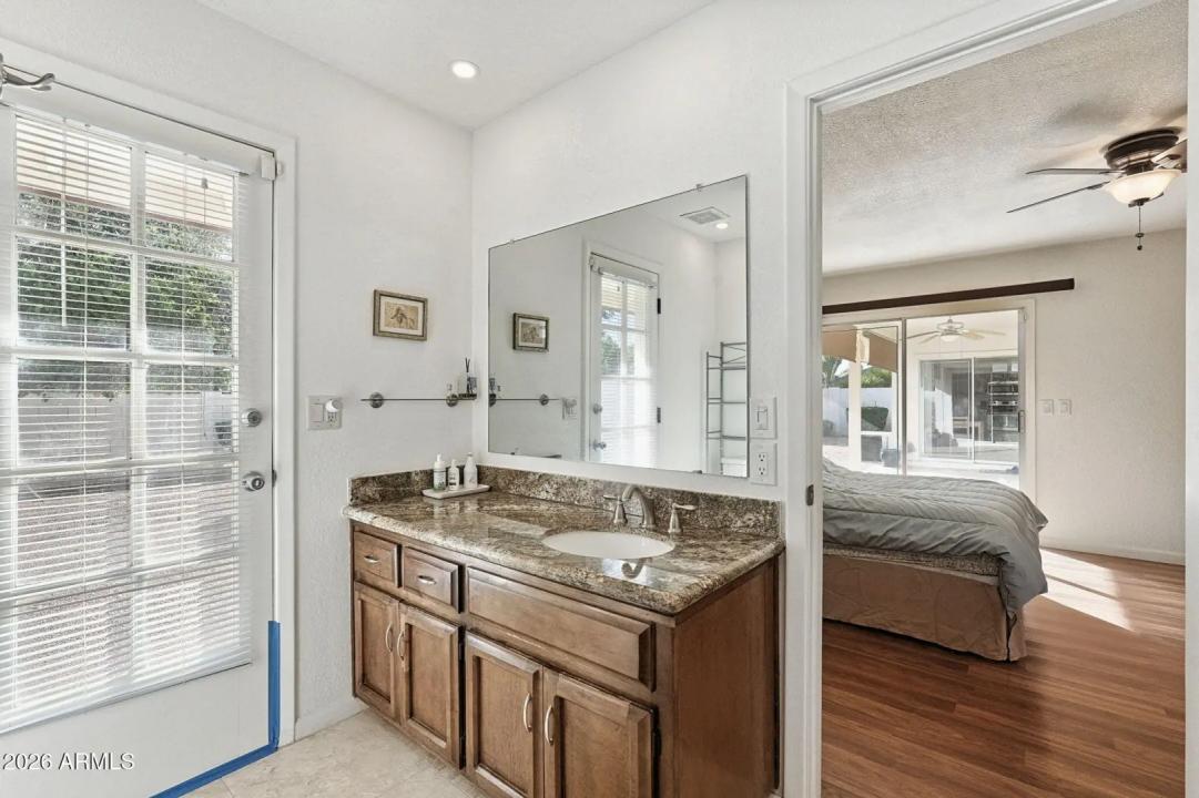 Real Estate Picture 25