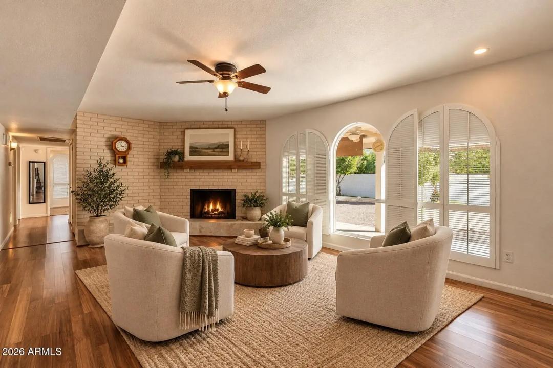 Real Estate Picture 10