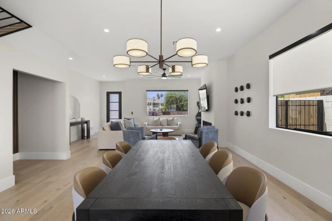 Real Estate Picture 7