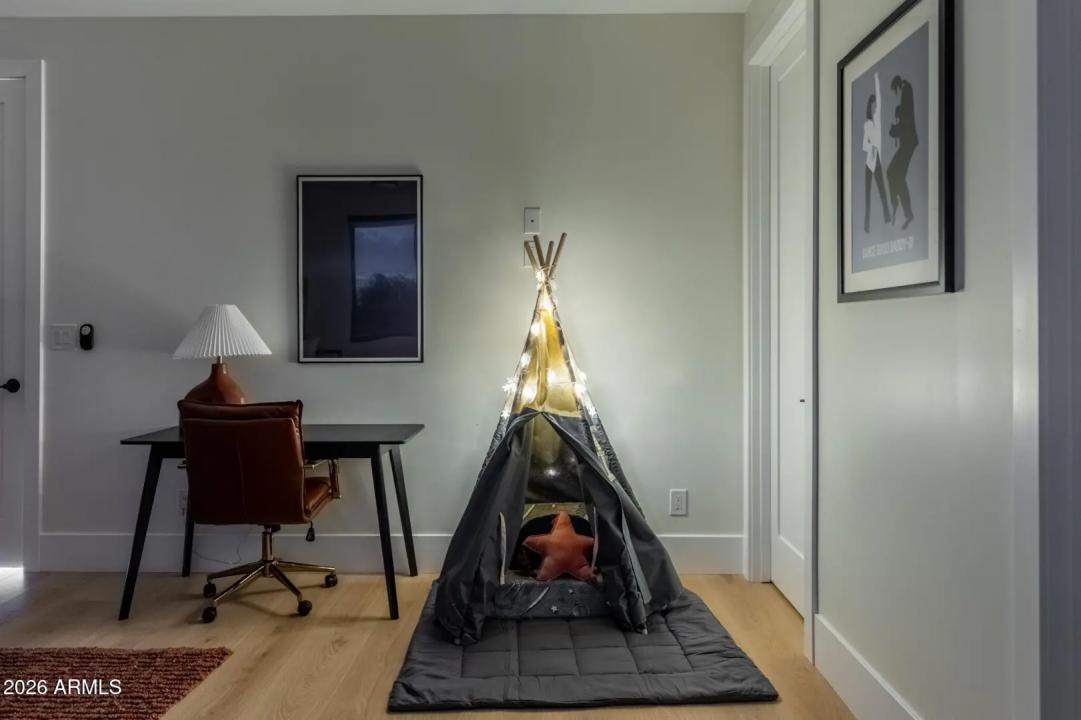 Real Estate Picture 42