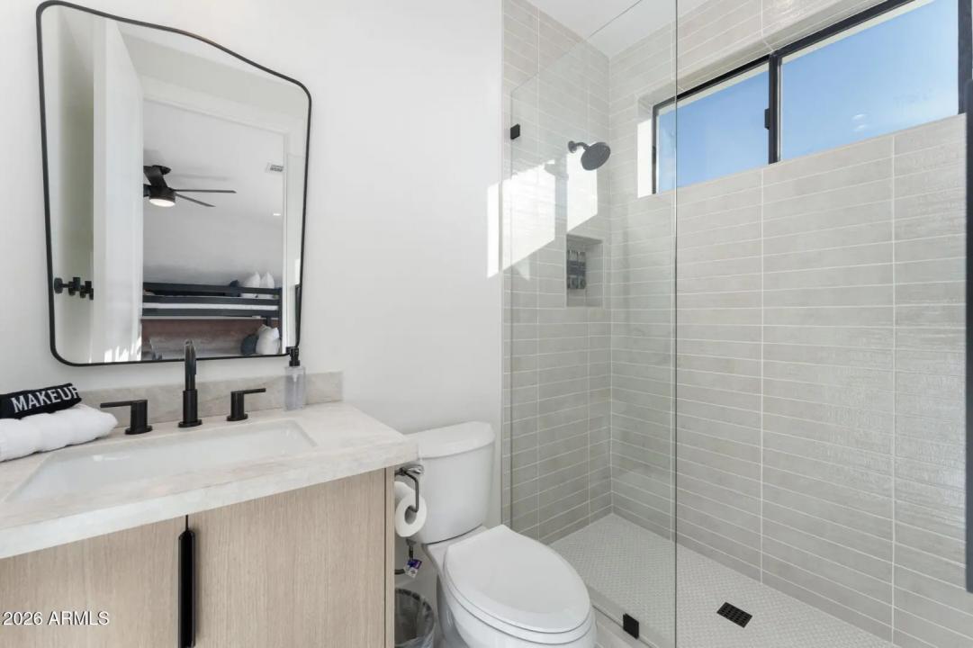 Real Estate Picture 44