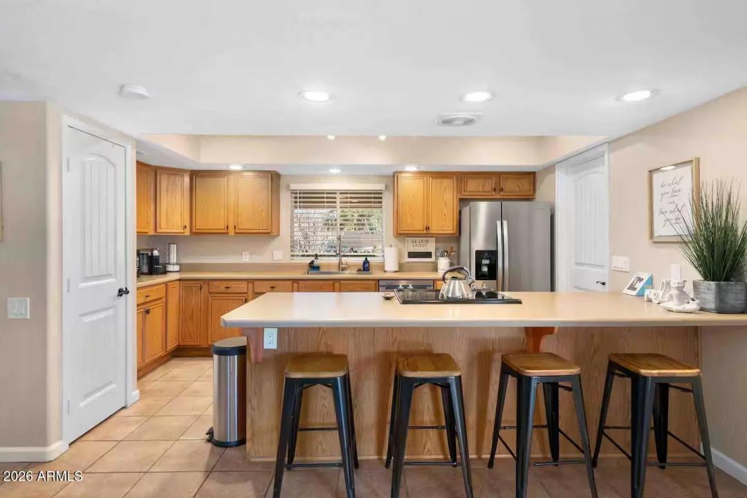 Real Estate Picture 6
