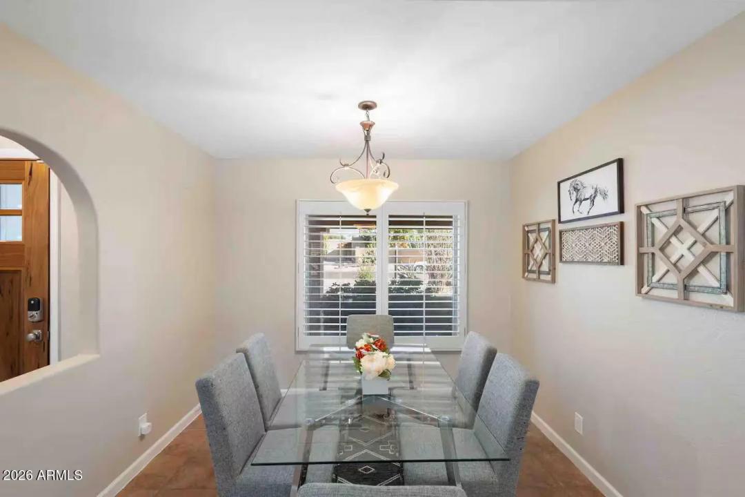 Real Estate Picture 9
