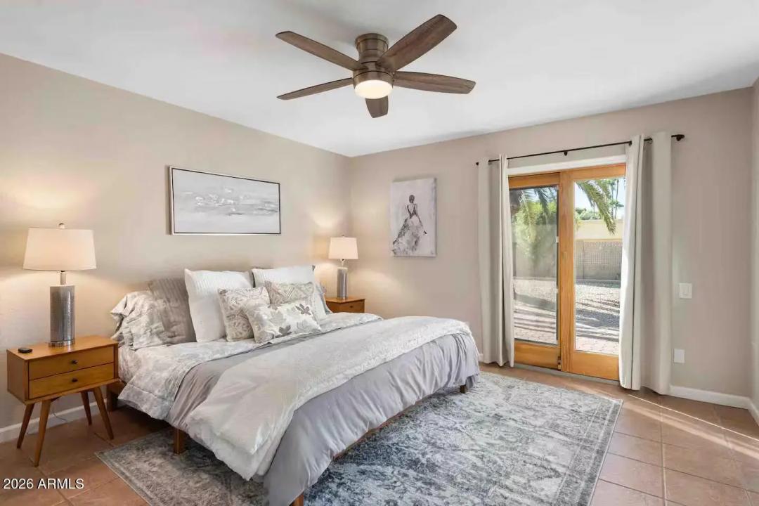 Real Estate Picture 11