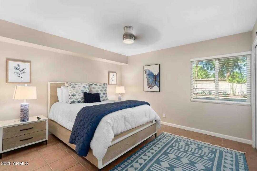 Real Estate Picture 17
