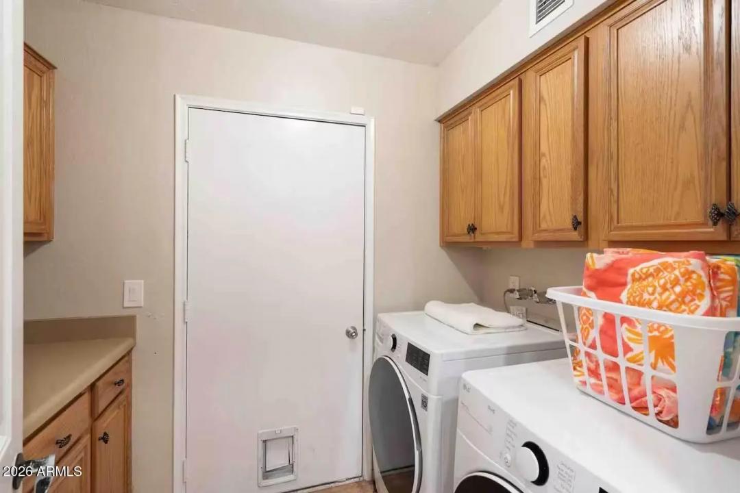 Real Estate Picture 19