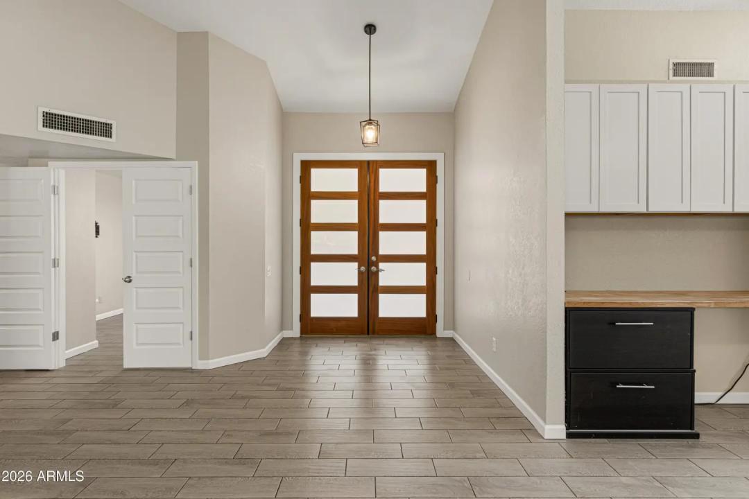 Real Estate Picture 2