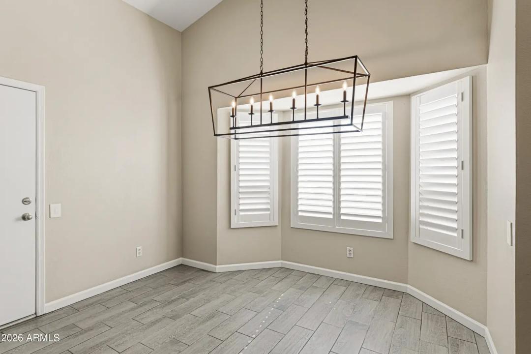 Real Estate Picture 11