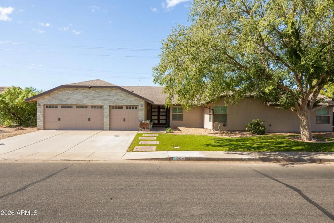 942 N JESSE Street Chandler AZ 85225