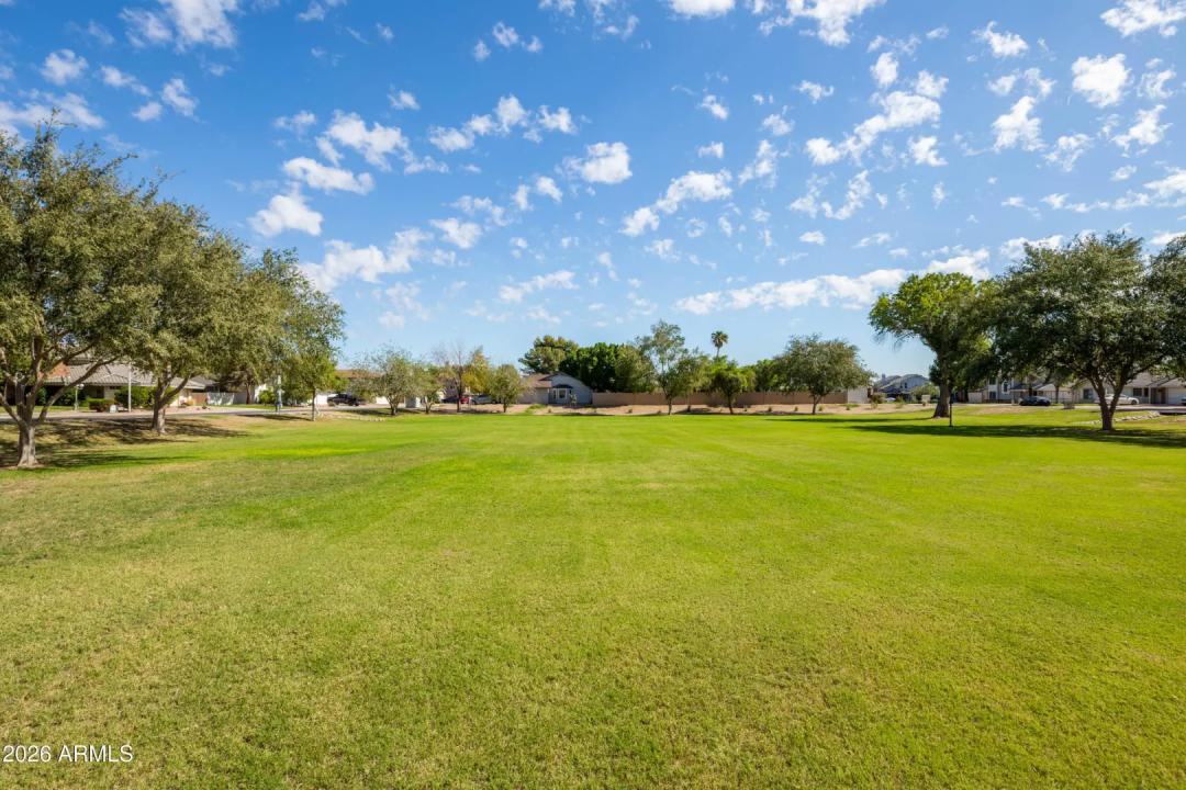 Real Estate Picture 37