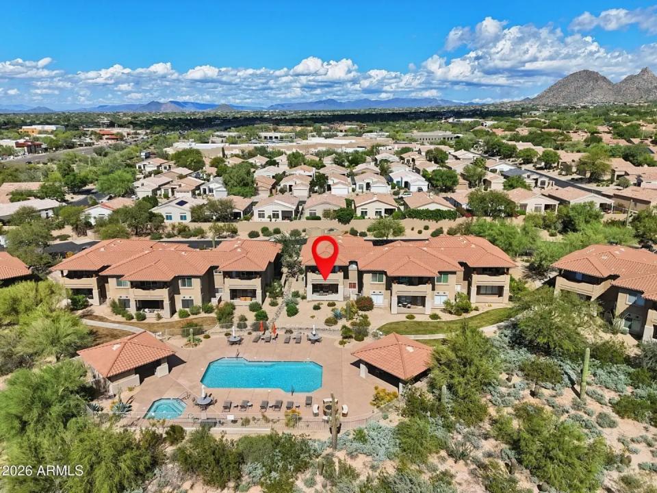 Real Estate Picture 1