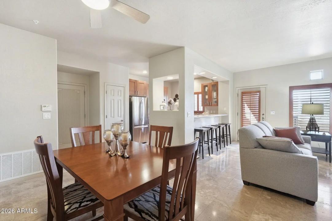 Real Estate Picture 11