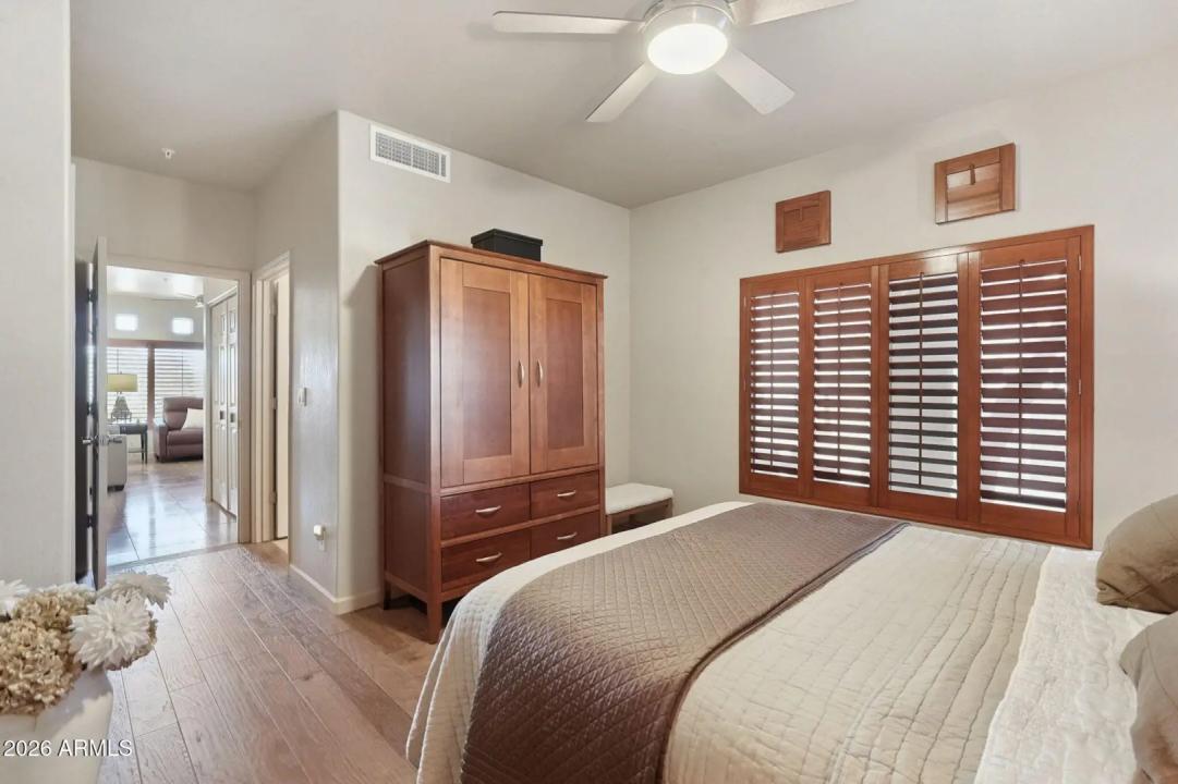 Real Estate Picture 22
