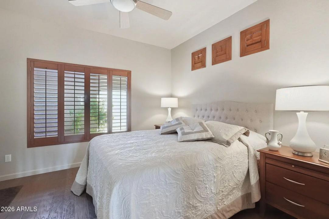 Real Estate Picture 26