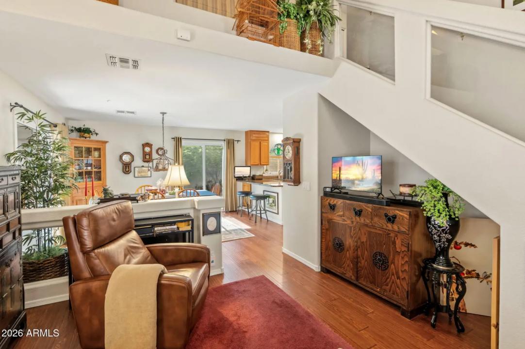 Real Estate Picture 7