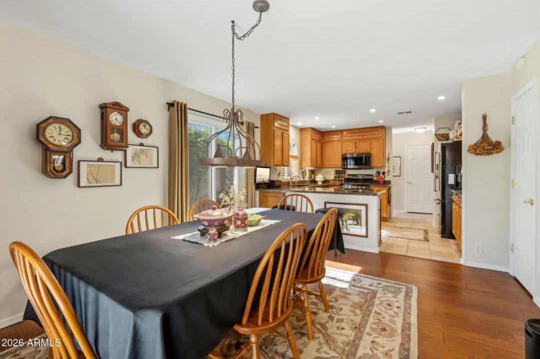 Real Estate Picture 16