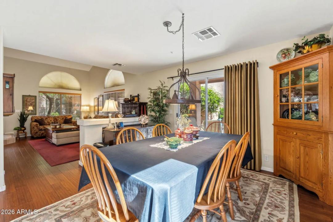 Real Estate Picture 17