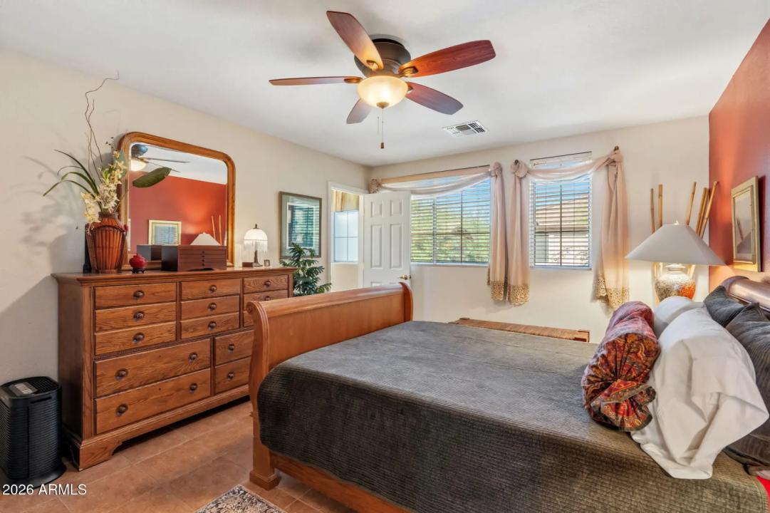 Real Estate Picture 20
