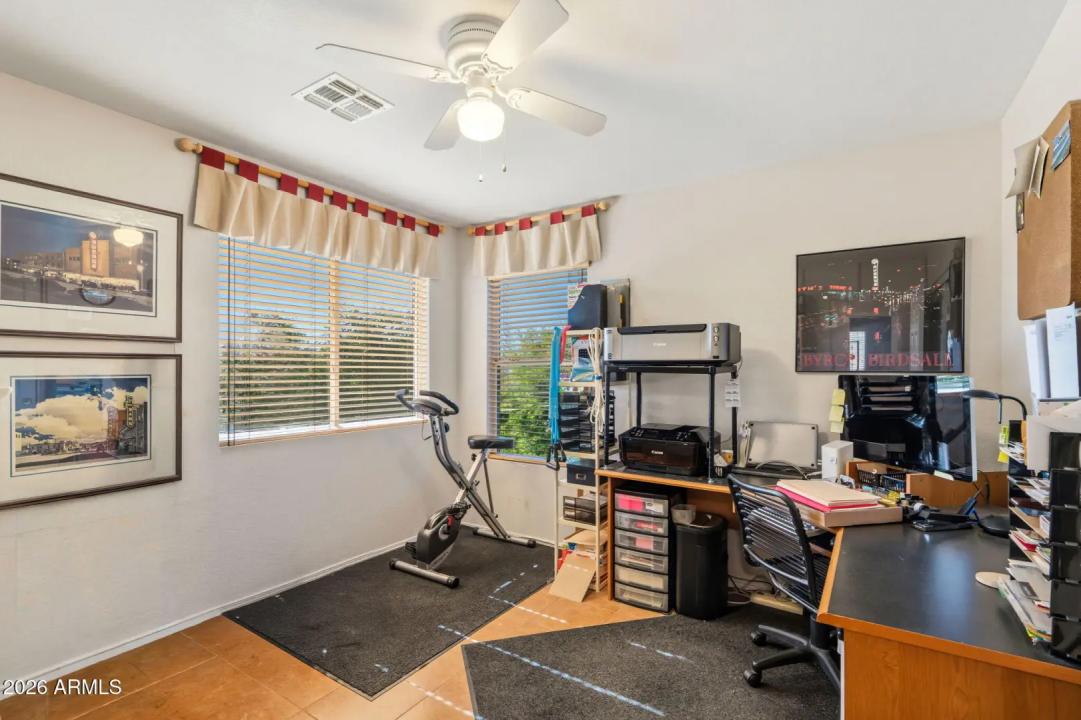 Real Estate Picture 24