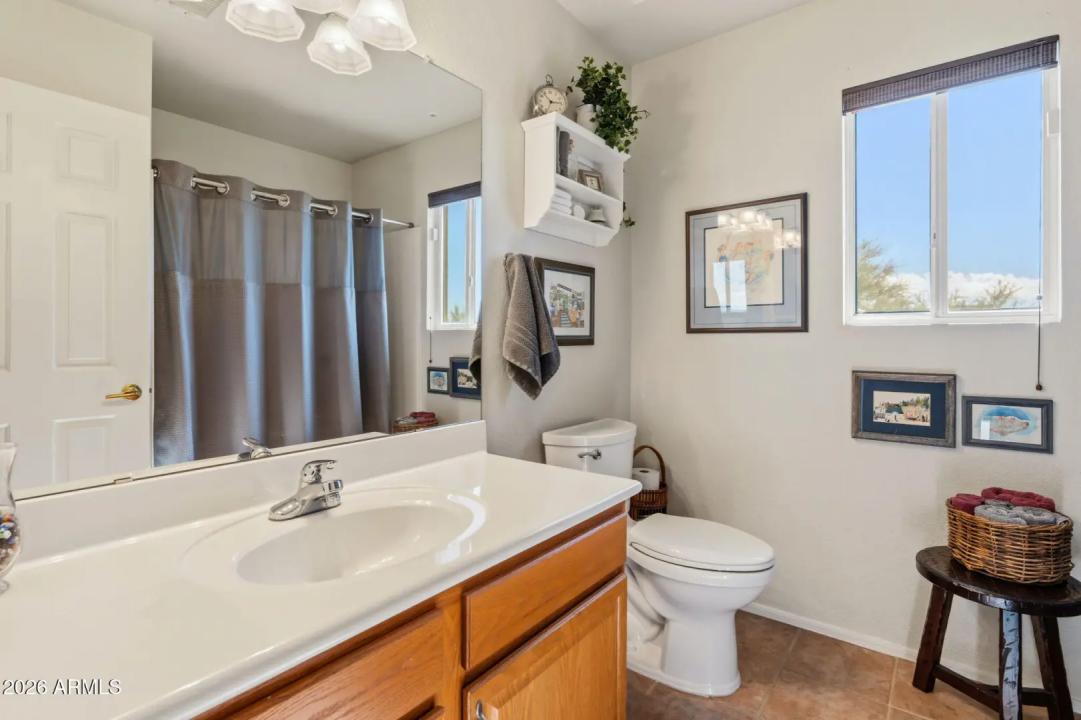 Real Estate Picture 25