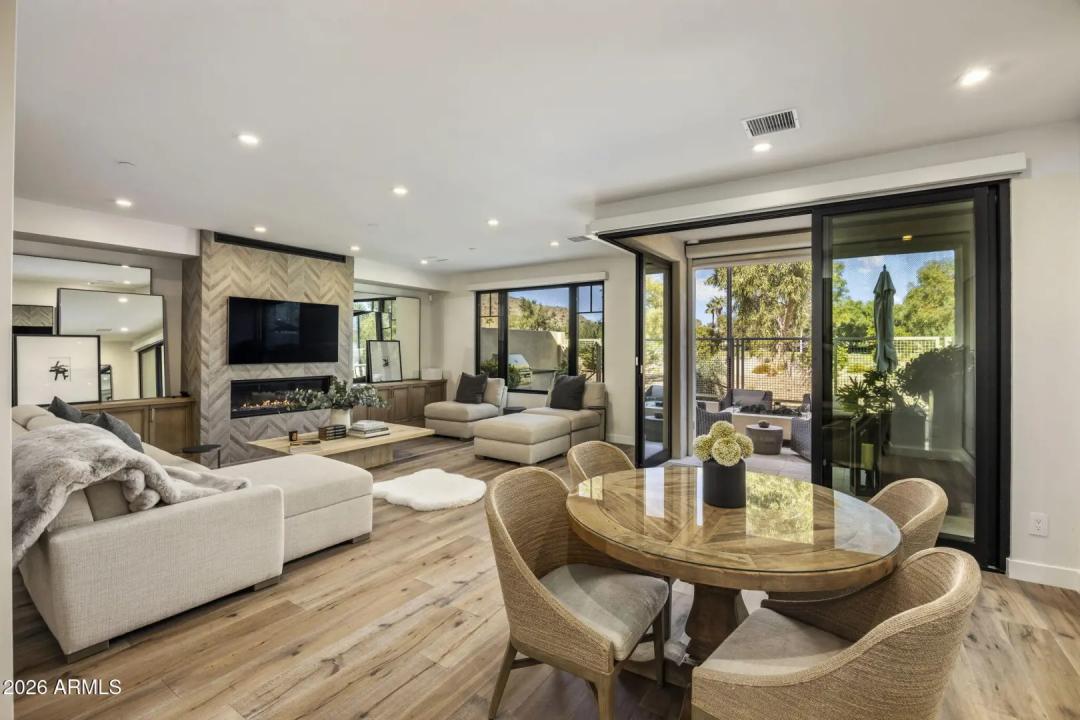 Real Estate Picture 3