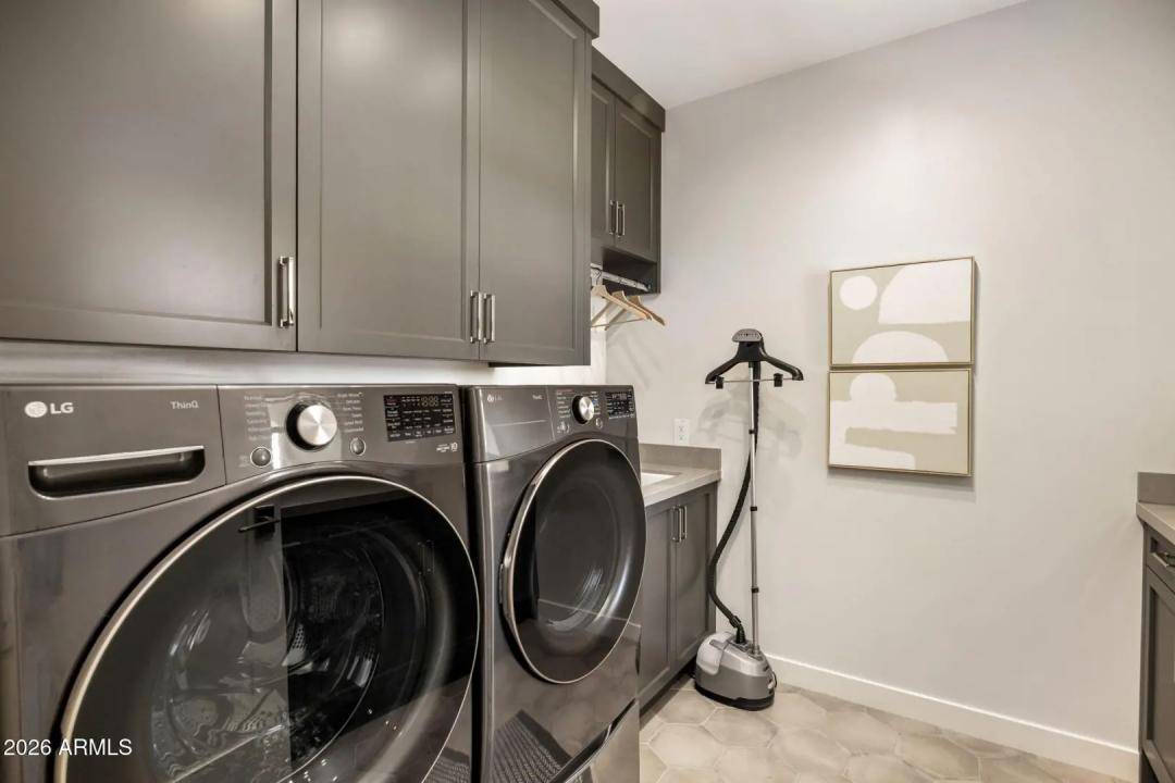 Real Estate Picture 17