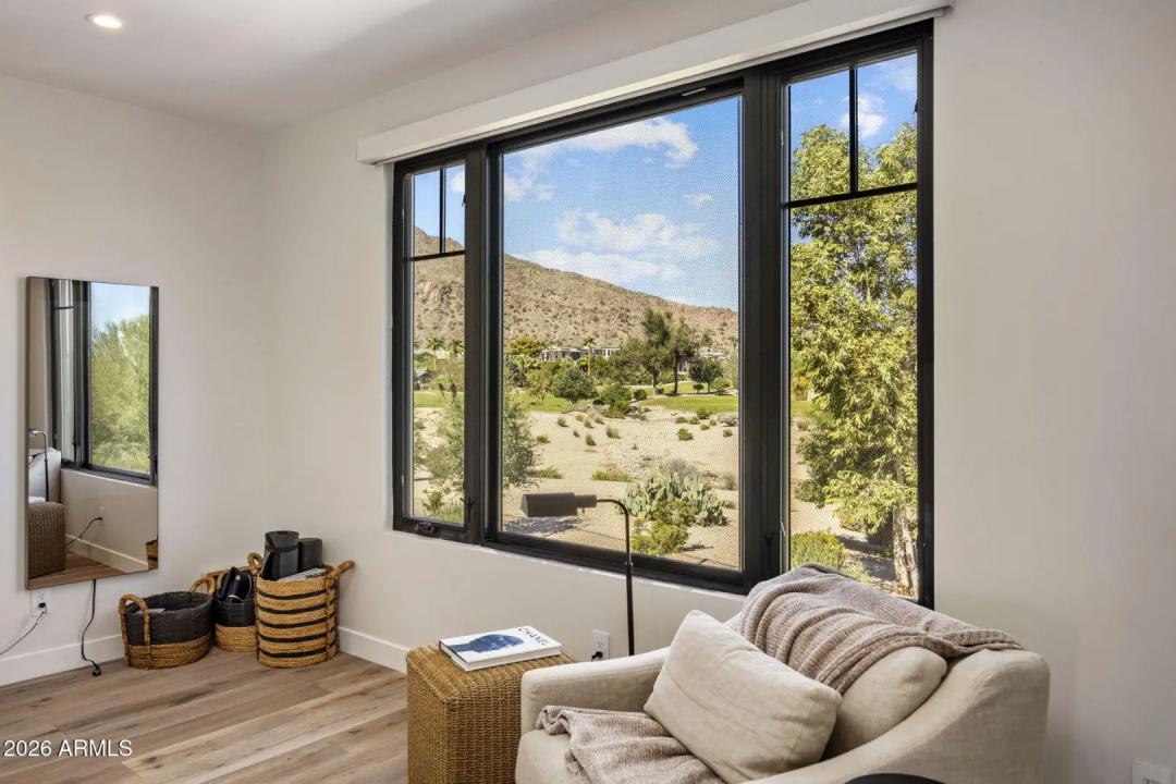 Real Estate Picture 20