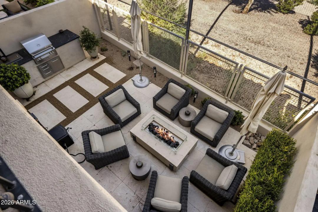 Real Estate Picture 6