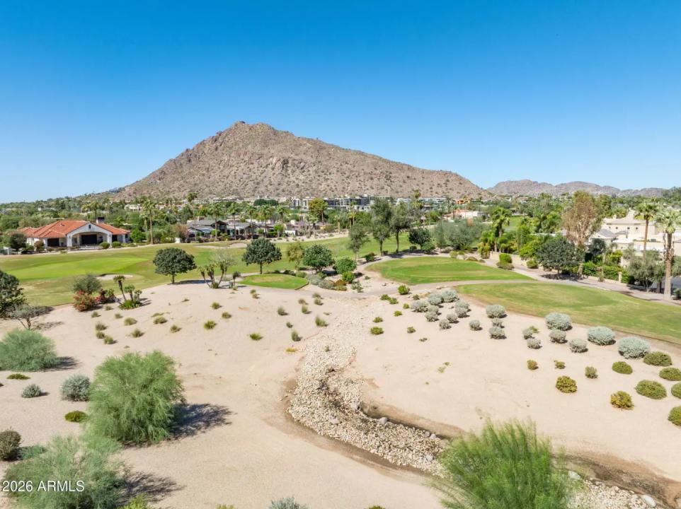 Real Estate Picture 30