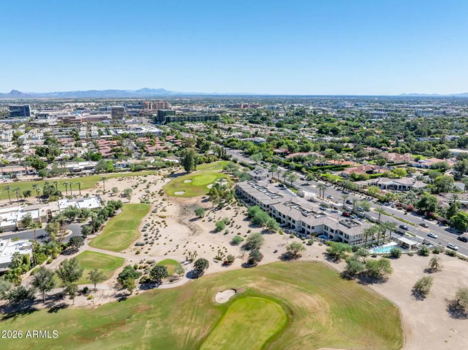 Real Estate Picture 5