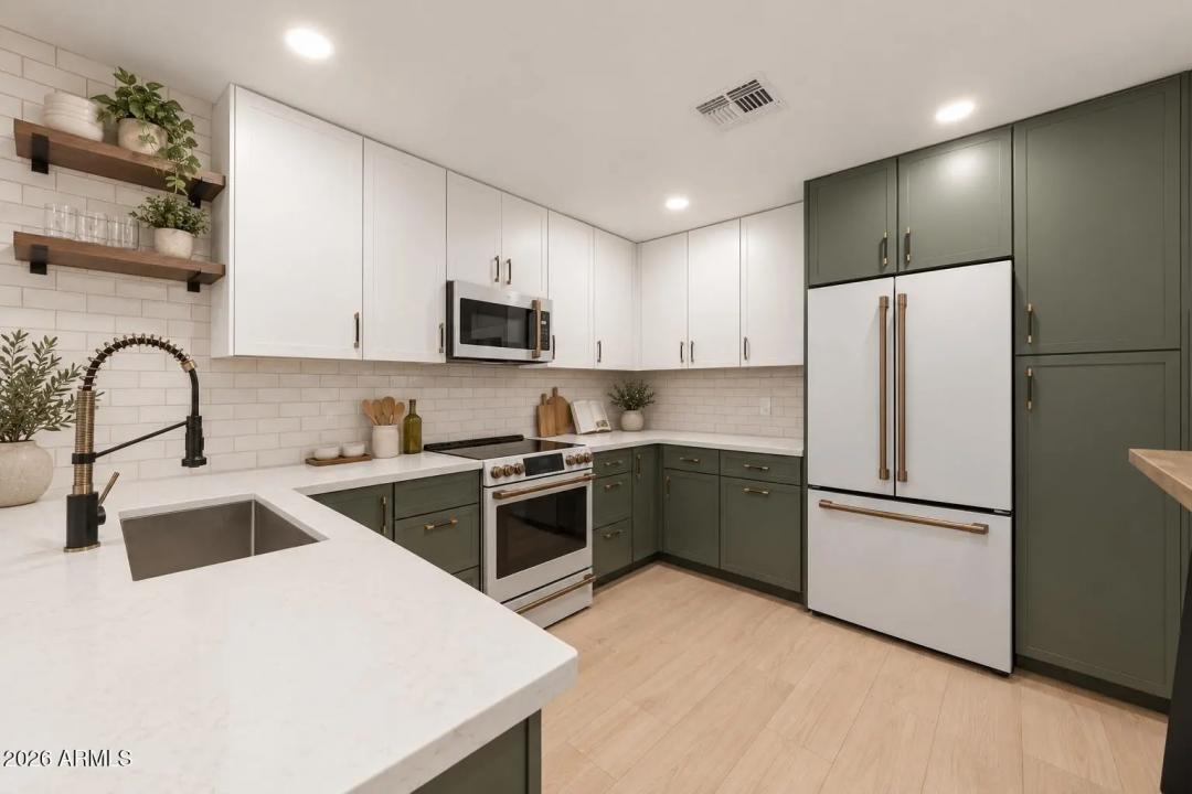 Real Estate Picture 14