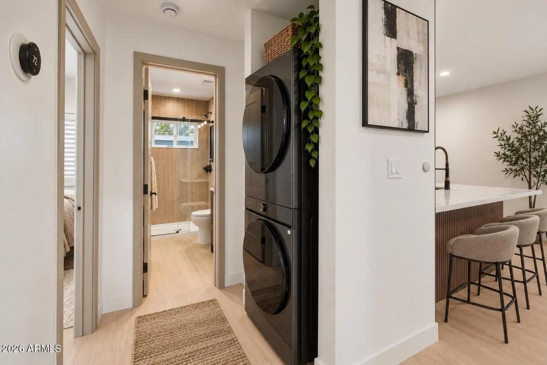 Real Estate Picture 16