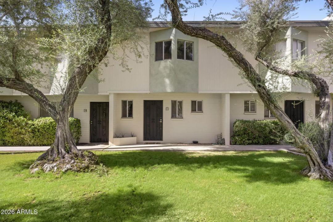 Real Estate Picture 2