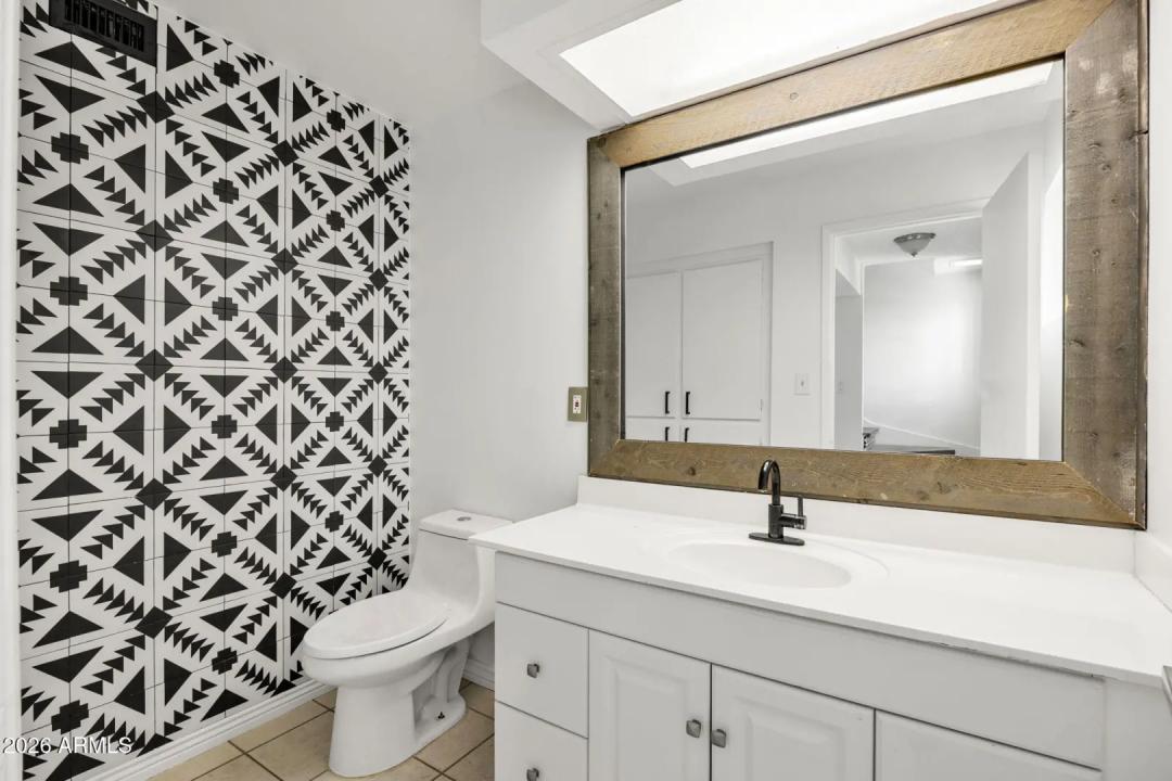 Real Estate Picture 14