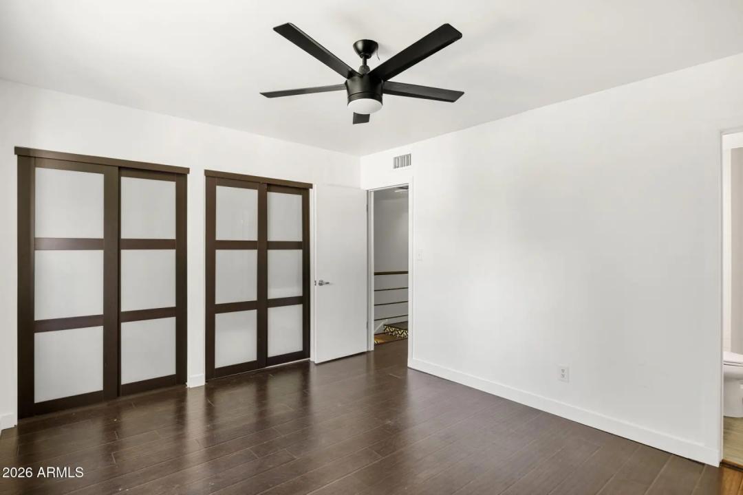 Real Estate Picture 16