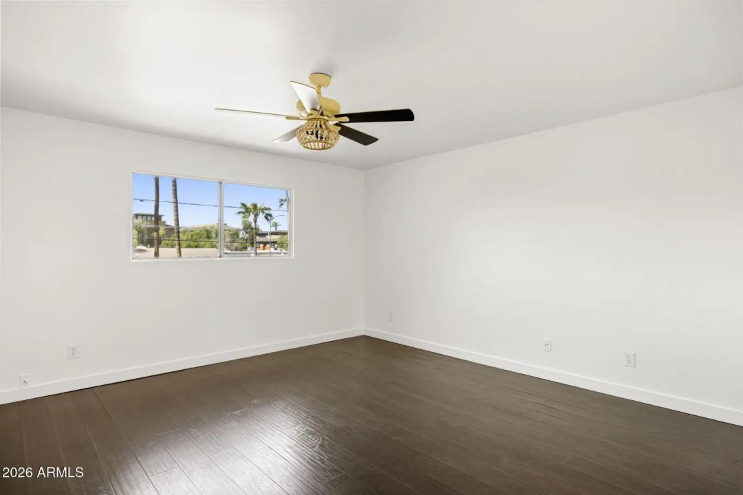 Real Estate Picture 20