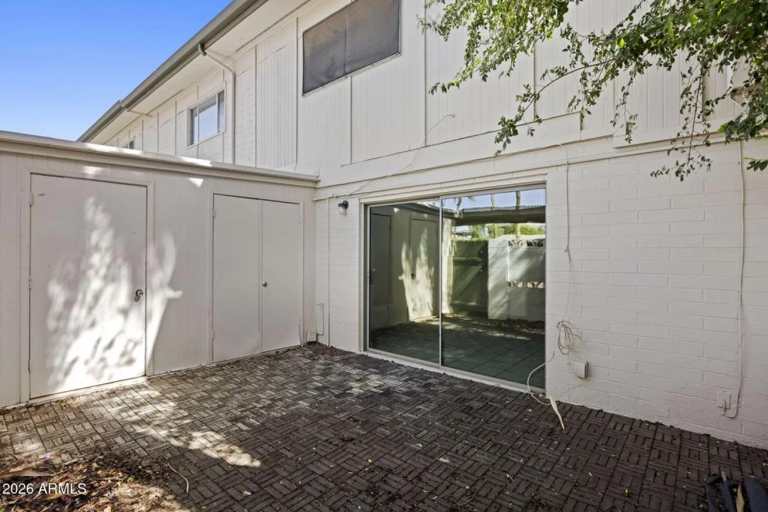 Real Estate Picture 22