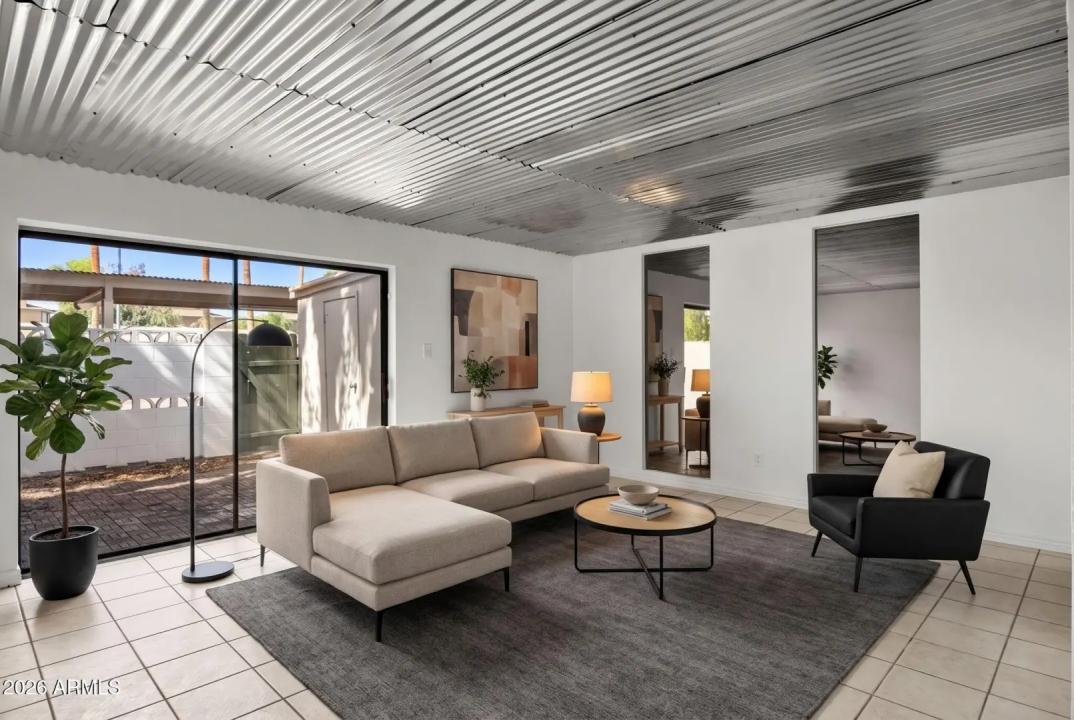 Real Estate Picture 13