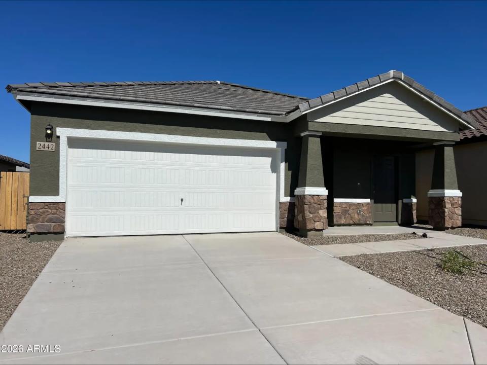 Real Estate Picture 1