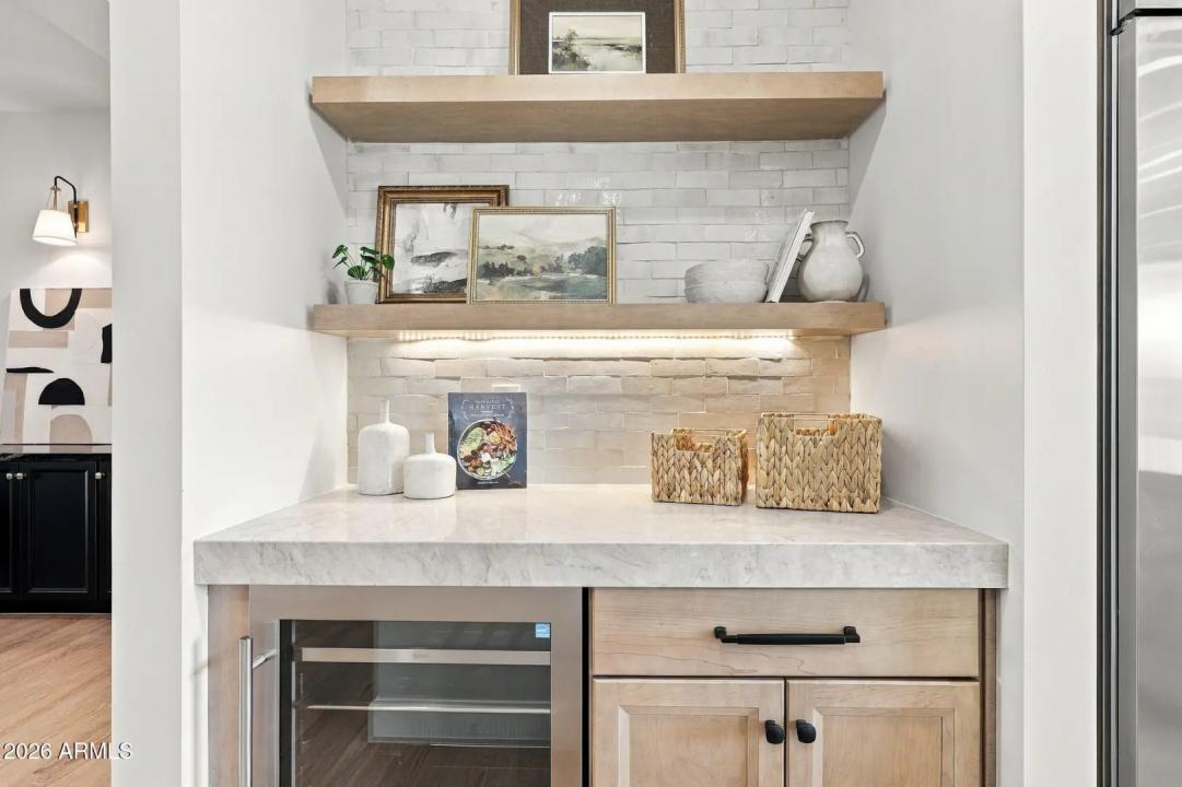 Real Estate Picture 21