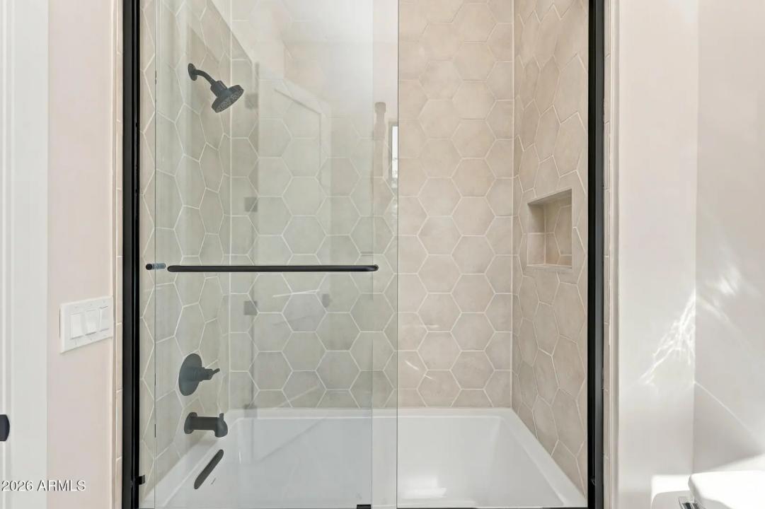 Real Estate Picture 35