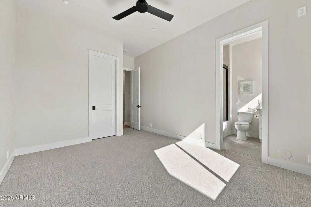Real Estate Picture 33