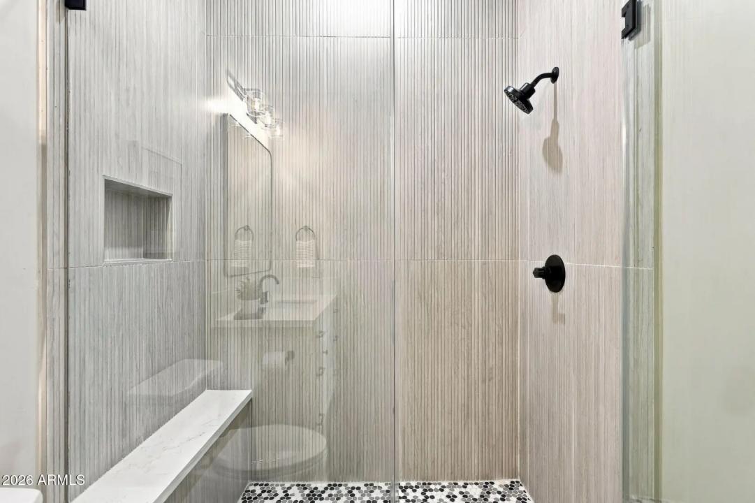 Real Estate Picture 38