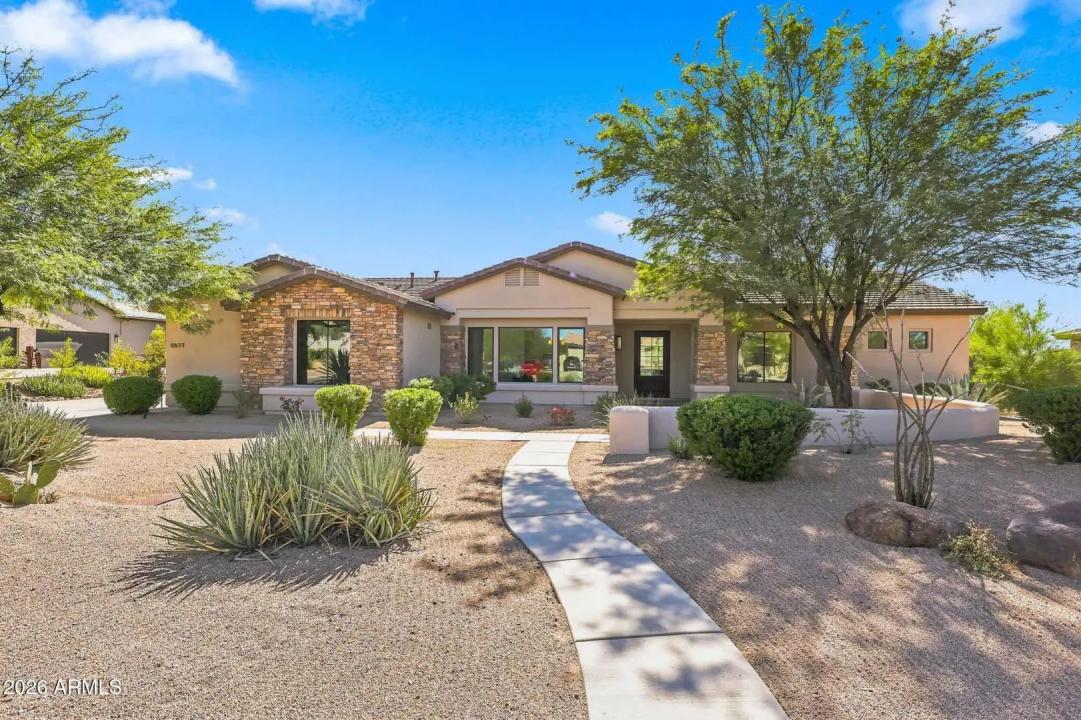 Real Estate Picture 6