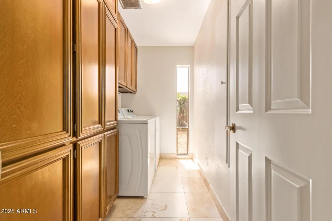 Real Estate Picture 21