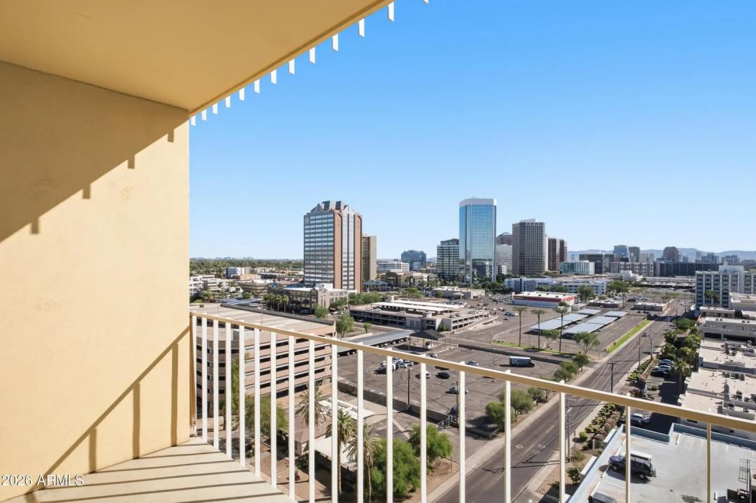 Real Estate Picture 16