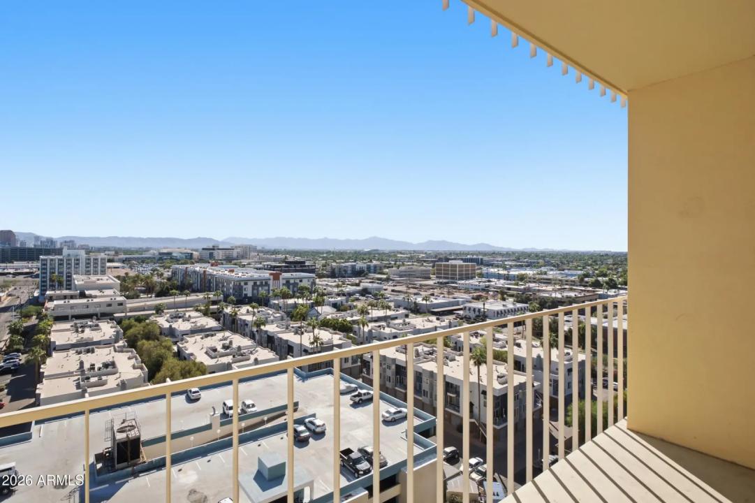 Real Estate Picture 18