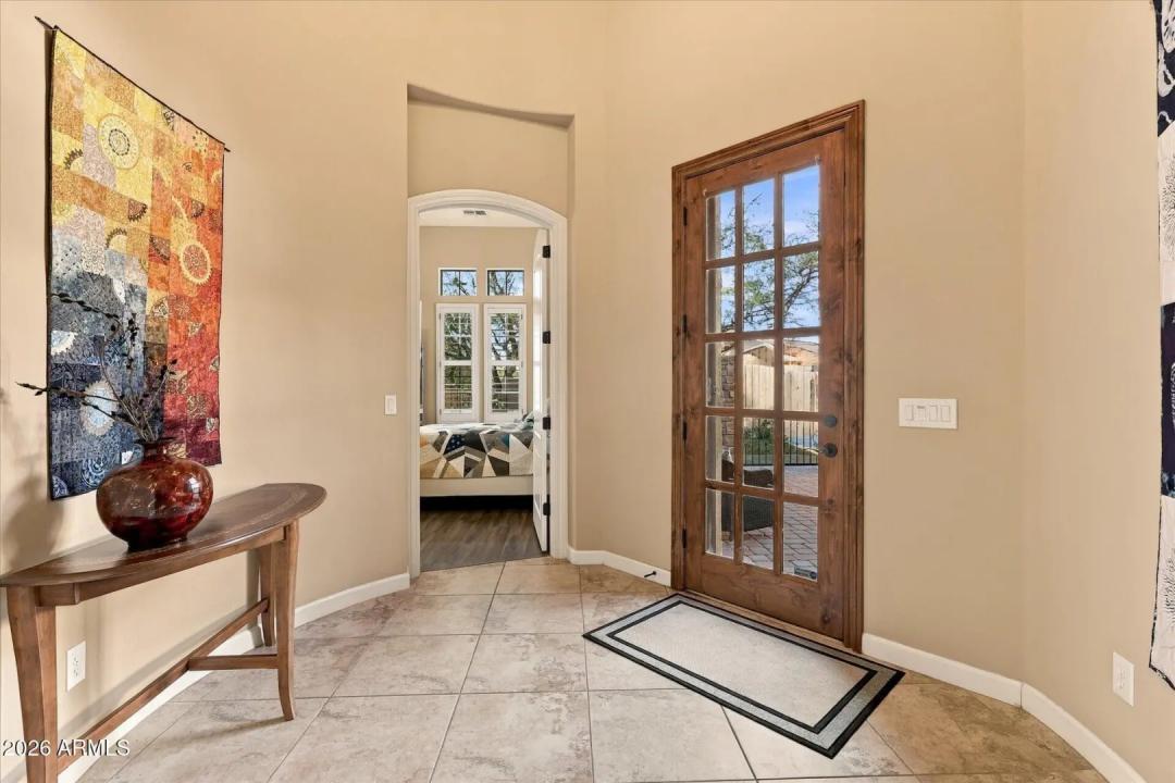 Real Estate Picture 3