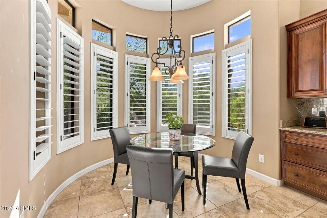 Real Estate Picture 13